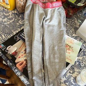 Gymshark bubble gum pink leggings! Great condition, I just don’t wear them!
